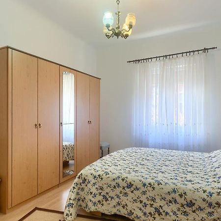Aida Pula Apartment Buitenkant foto