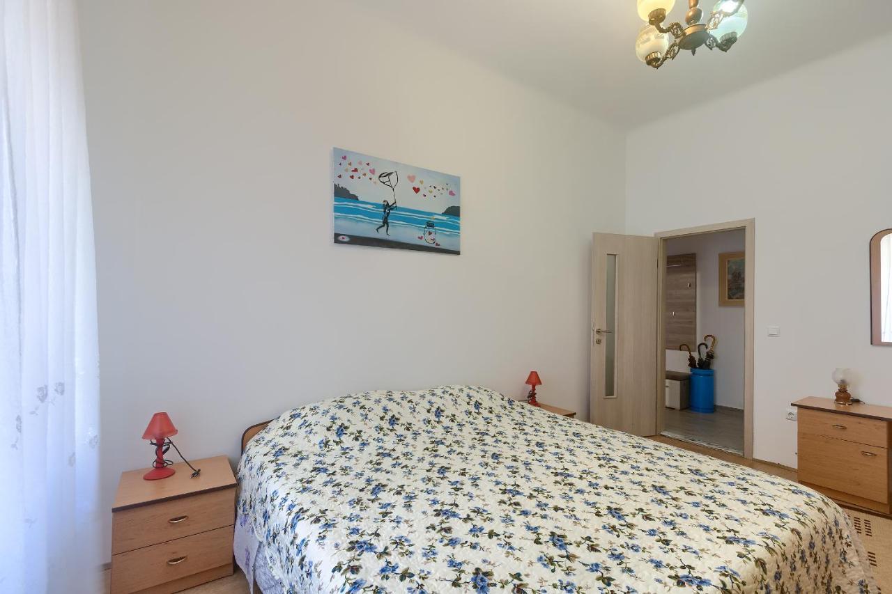 Aida Pula Apartment Buitenkant foto