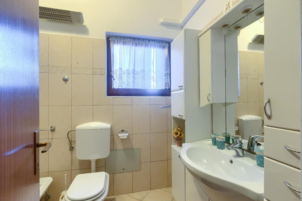 Aida Pula Apartment Buitenkant foto